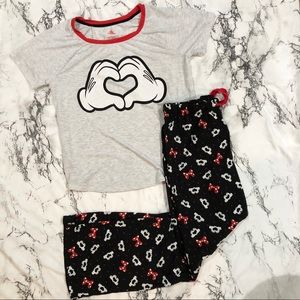 Women’s Disney Pajama Set